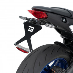 YMT7104-2-21+N1002+NCAT : Nummernschildhalter für Originalblinker Barracuda 2021-2022 Yamaha MT07