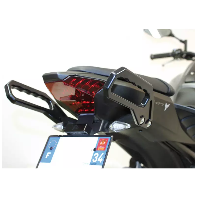 W17Y.TPM02 : Passenger grips S2 Concept Yamaha MT07 W17Y.TPM02 : Passenger grips S2 Concept Yamaha MT07