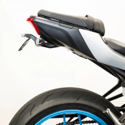 18332 : Soporte de matrícula Evotech Performance 2025 Yamaha MT-07